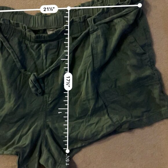 Terra & Sky Women 3XL (24w-26w) Olive Green Pull On Pocket Ruffle Top Belt Short - Picture 6 of 8